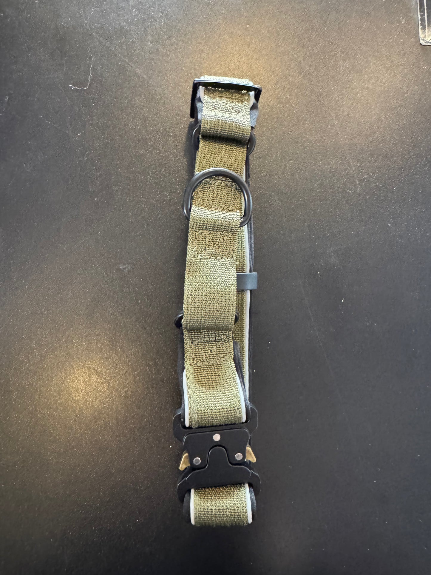 COLLARS-LEASHES-HARNESSES-BACKPACKS